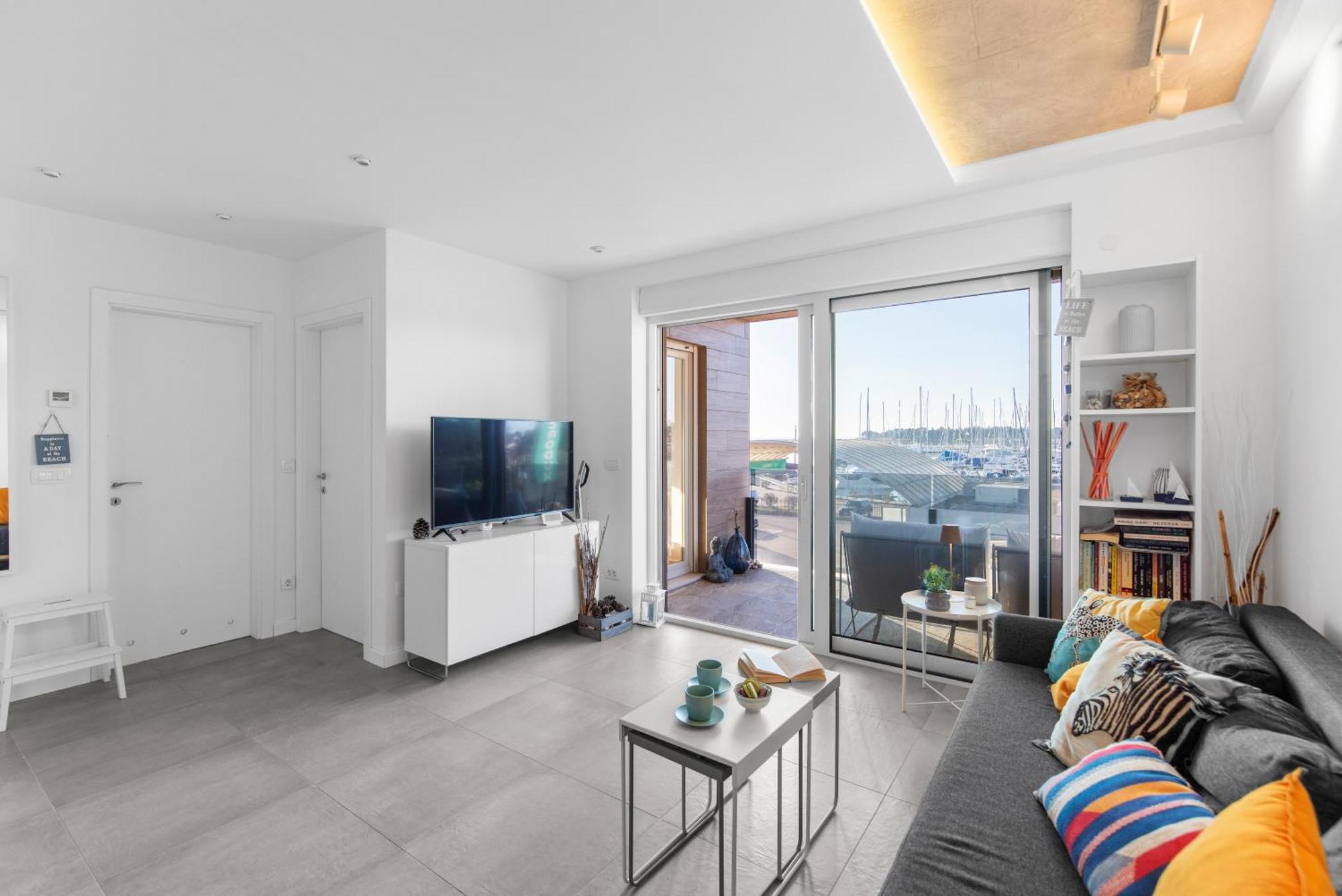 Apartments Mia Novigrad  Luaran gambar